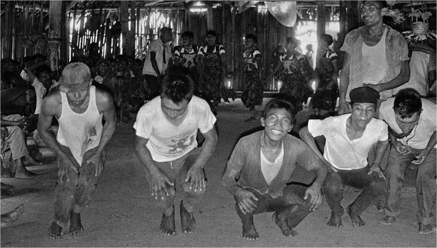 Young dancers imitate monkeys.