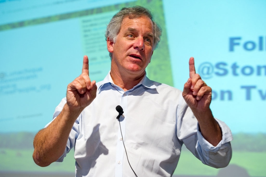 Stonyfield Farm President and 'Ce-Yo' Gary Hirshberg speaks during an MIT Sloan Dean’s Innovative Leader Series event on Sept. 28.