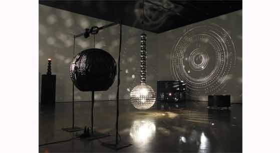 The exhibit at the List highlights Piene’s pioneering exploration of light as an artistic medium, bringing together several sculptures from the 1960s and ‘70s along with two new works created especially for this exhibition. 