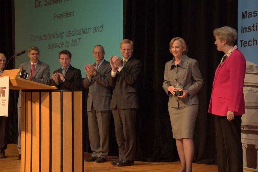 Senior Leaders join Alison Alden in thanking President Hockfield, as she is honored with a standing ovation, for her “Outstanding Dedication and Service to MIT.”