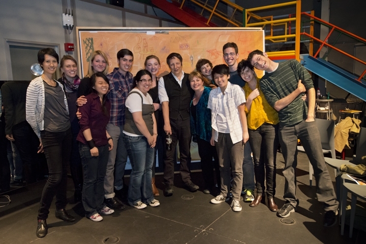 Robert Lepage with students and professors from Performance Practicum