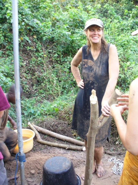 Amy Smith, MIT senior lecturer who created and runs the D-Lab series of courses and field trips, traveled to New Longoro, Ghana, as part of the D-Lab Development class IAP trip in January 2010. The team experimented with low-cost well-digging techniques. The goal was to learn whether this approach could be used to improve irrigation on farms as well as provide access to safe drinking water.