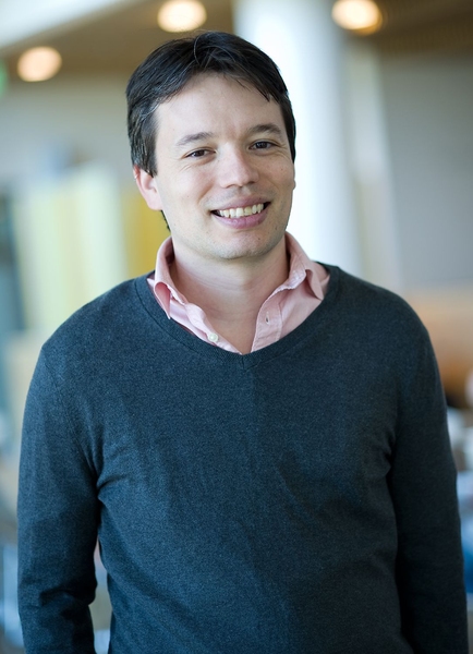 Assistant Professor Daniel Hidalgo