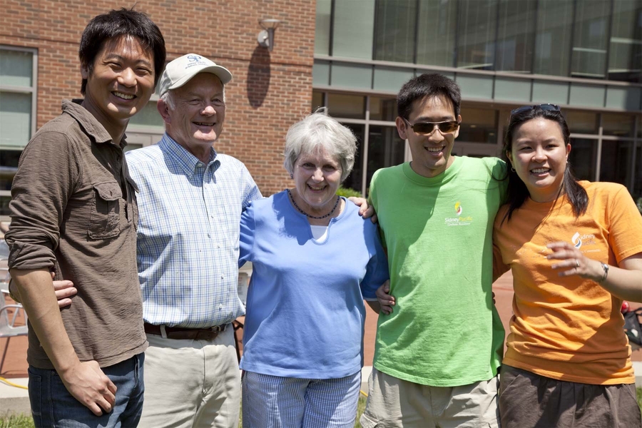 Professor Roger and Dottie Mark served as Housemaster for Sidney-Pacific since its founding in 2002. This summer they celebrated Sidney-Pacific's 10th Anniversary with a reunion celebration that brought back alumni from around the world. (From left to right: Adlar Kim PhD '08, Roger Mark '60 & PhD '66, Dottie Mark, Tim Chan PhD '07, Laura Cham SM '06)