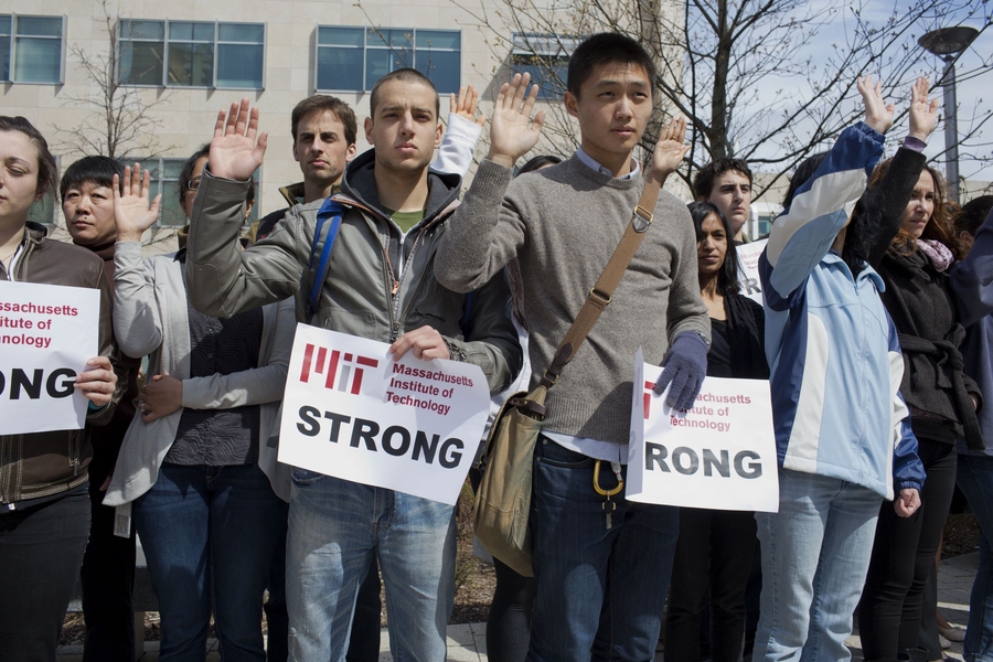 On Monday at 2:50 p.m., hundreds of people — members of the MIT community and others — formed a human chain down Vassar Street.