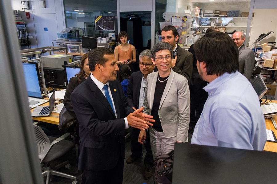 Humala spoke with Mar&#237;a Gisella Orjeda Fern&#225;ndez and David Robert during the visit.