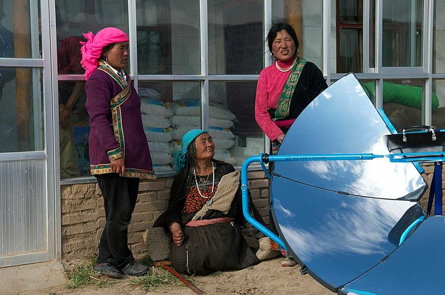 International prize for solar cooker, MIT News