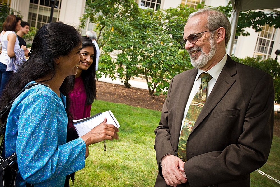 MIT Chancellor Eric Grimson spoke with attendees.