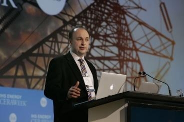 Vladimir Bulovic, the School of Engineering’s associate dean for innovation