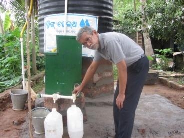 Suprio Das, inventor of the Zimba water chlorinator and D-Lab Scale-Ups fellow.