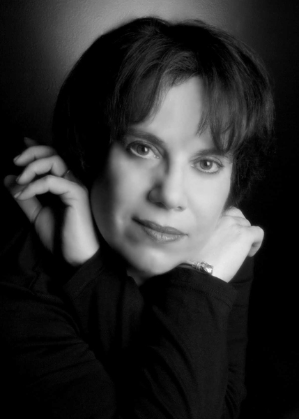 Deborah Blum, a Pulitzer Prize–winning journalist, will serve as director of Knight Science Journalism at MIT beginning in July 2015.