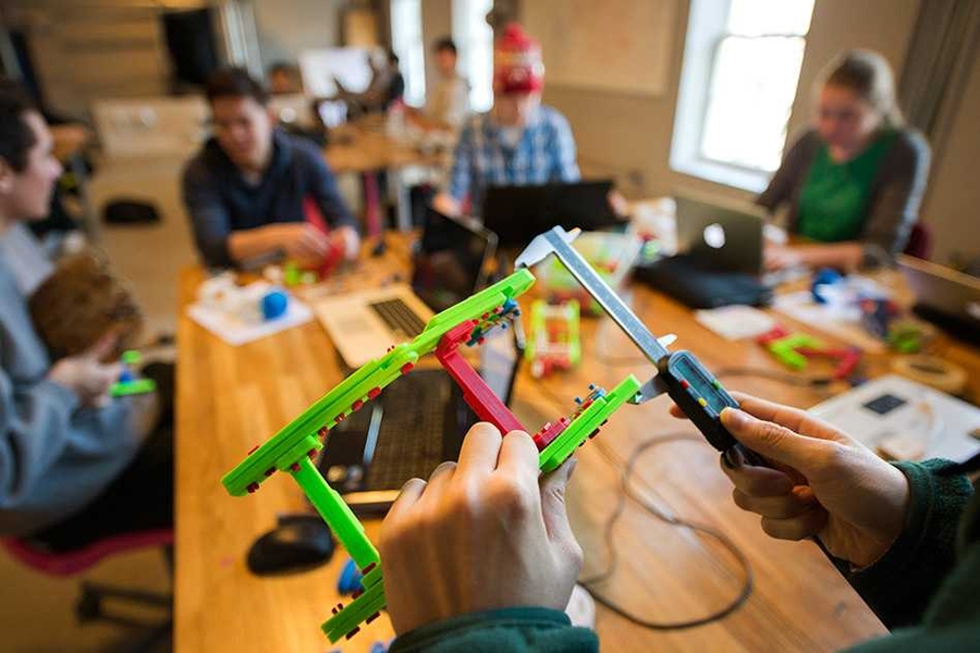 Students busy building in the “do-it-yourself prosthetics” studio