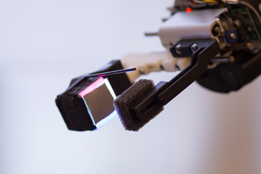 Fingertip sensor gives robot unprecedented dexterity MIT News