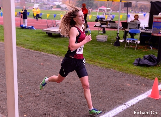 Sarah Quinn '16 placed first at the 6-km Purple Valley Classic.