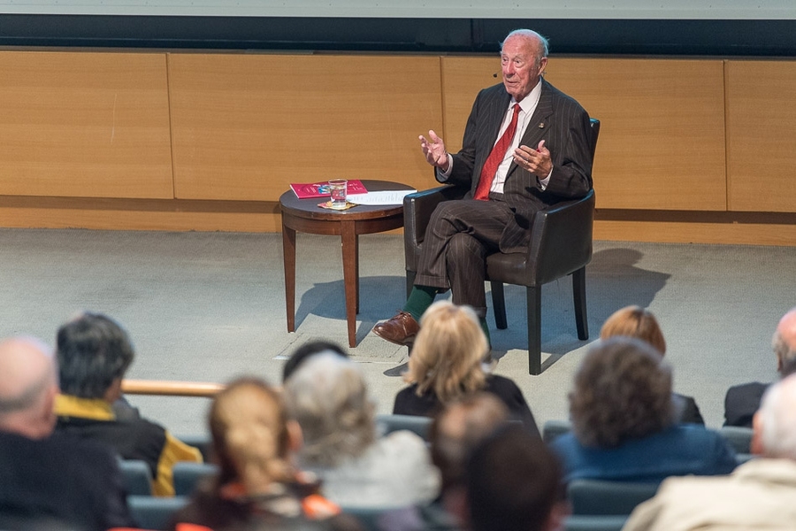 Former U.S. Secretary of State George Shultz PhD '49 addresses an MIT audience about climate change, September 30, 2014.