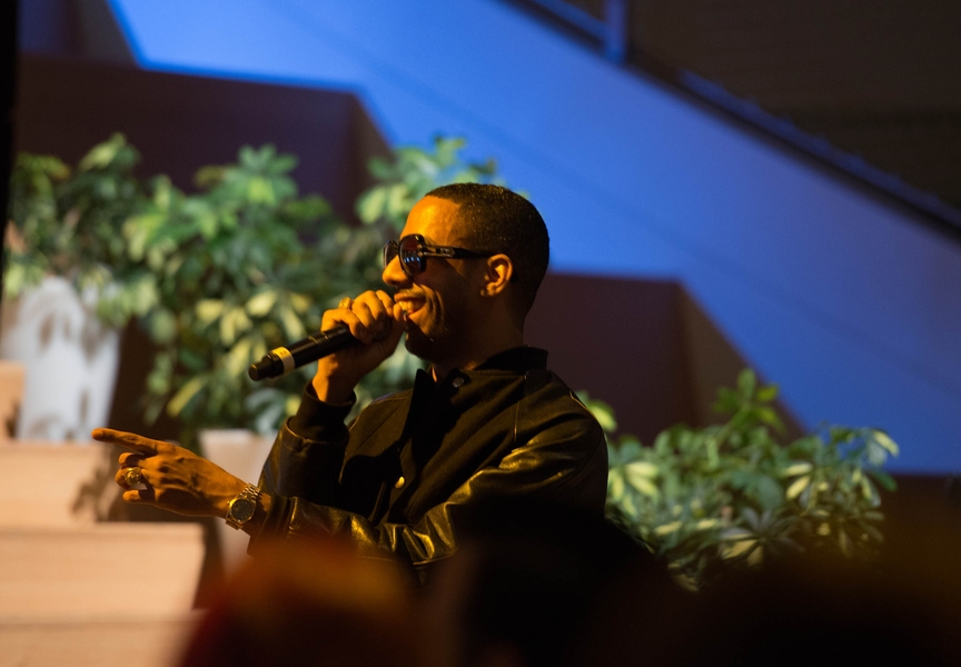 Ryan Leslie performs at Hacking Arts, 2014.