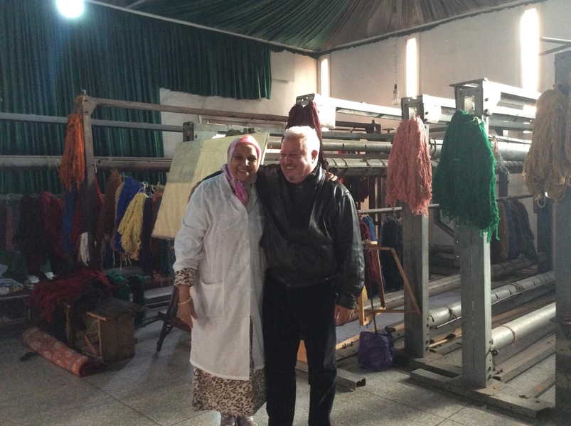 MoroCrafts community manager (right) with Lalla Aicha (left), the "Maālema" who manages 10 to 15 artisans in Coop Assafa. The title "Maālem" (or "Master") is given to the master artisan responsible for running a workshop.