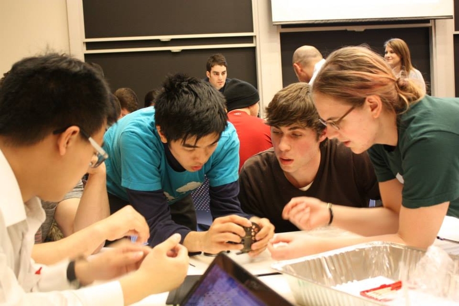 Students working in the Engineering Leadership Lab