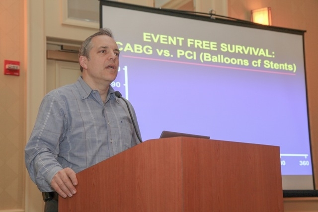 Professor Elazer Edelman delivers the keynote address at the first Northeast Amgen Scholars Program alumni event.