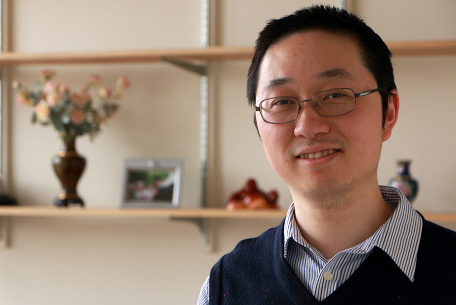 MIT materials science and engineering Assistant Professor Juejun “JJ” Hu is developing new materials for integrated photonics, enabling flexibility, high transparency, and low light loss.