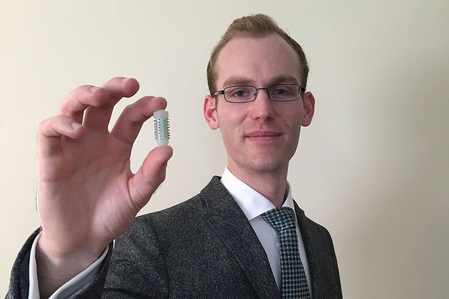 Carl Schoellhammer of MIT is the 2015 $15,000 Lemelson-MIT "Cure it!" graduate winner.