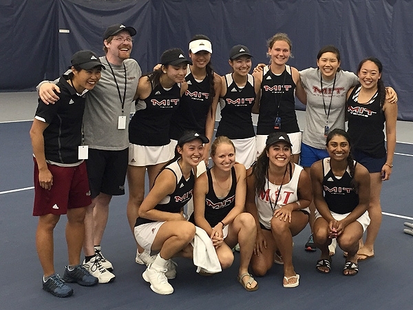 Women's Tennis advanced to the NCAA Elite 8.