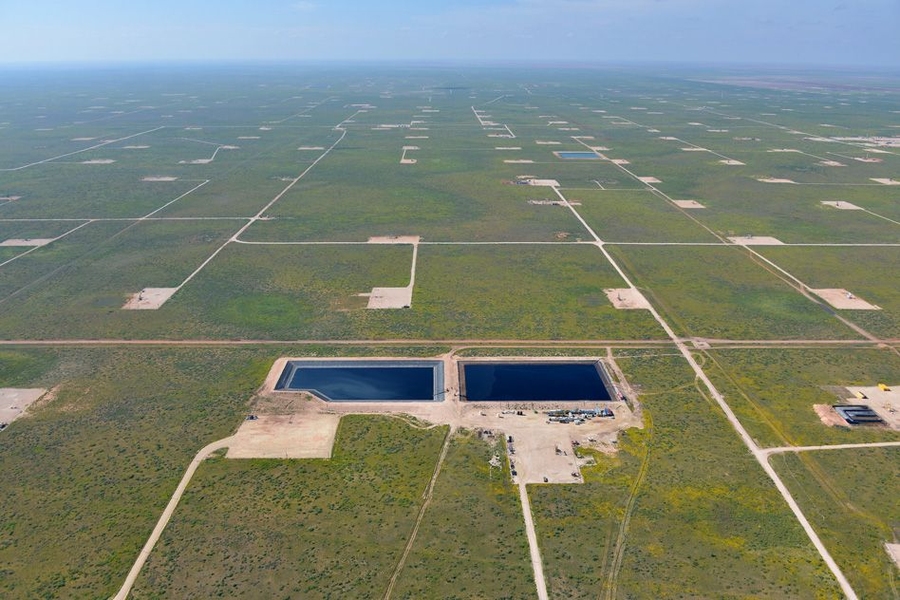 Gradiant's selective chemical extraction plant (shown here, near the pools of water) uses chemical reactions to remove specific contaminants from produced water to make clean brine.