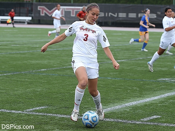 Playing at home on Saturday, the women's soccer team scored a 2-1 win over WPI.