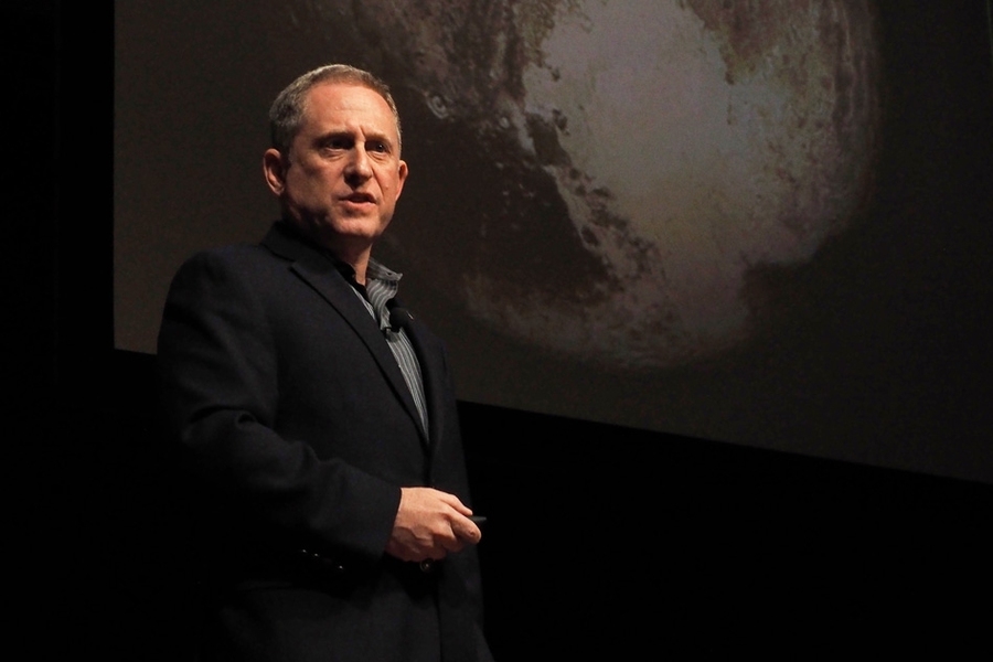 Alan Stern, principal investigator of NASA’s New Horizons mission to the Kuiper belt, spoke at ScienceWriters2015 about mission results from a Pluto flyby in July and communications strategies.