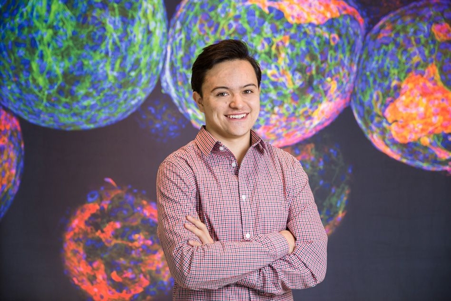“I think that type of experience where you can conduct real, top-notch research with some of the best professors, post-doctoral students and graduate students in the world is something that's quite unique to MIT,” senior Camilo Ruiz says.