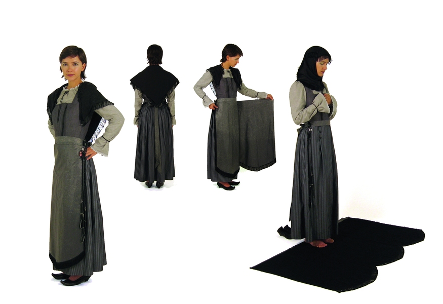 Azra Akšamija's "Dirndlmoschee" ("Dirndl Dress Mosque"), mixed media, 2005