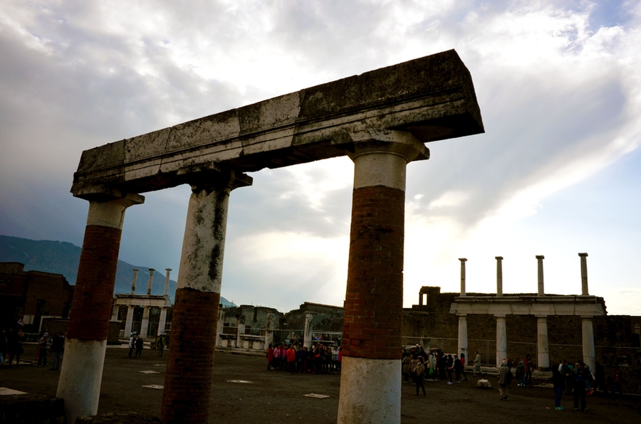 Pompeii ruins