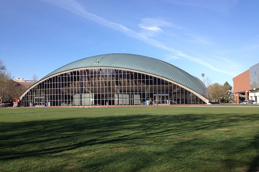 Designed by Finnish American architect Eero Saarinen, the Kresge Auditorium required renovations to its 60-year-old curtainwall window system. 