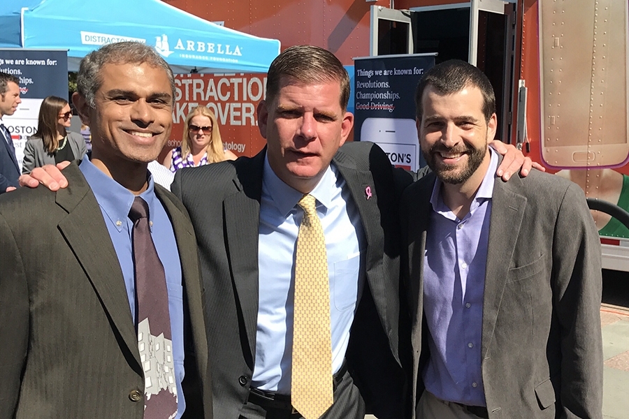 Left to right: Hari Balakrishnan, Boston Mayor Martin J. Walsh, and Samuel Madden.