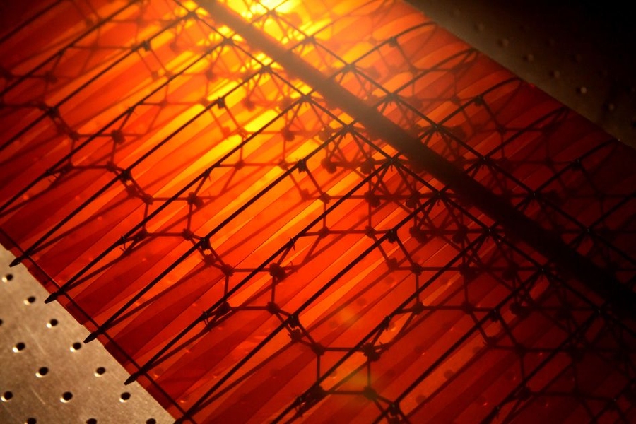 The basic principle behind the new concept is the use of an array of tiny, lightweight structural pieces, which Neil Gershenfeld, director of MIT’s Center for Bits and Atoms (CBA), calls “digital materials,” that can be assembled into a virtually infinite variety of shapes.