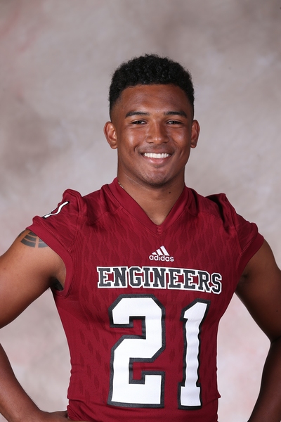 Senior Tremaan Robbins