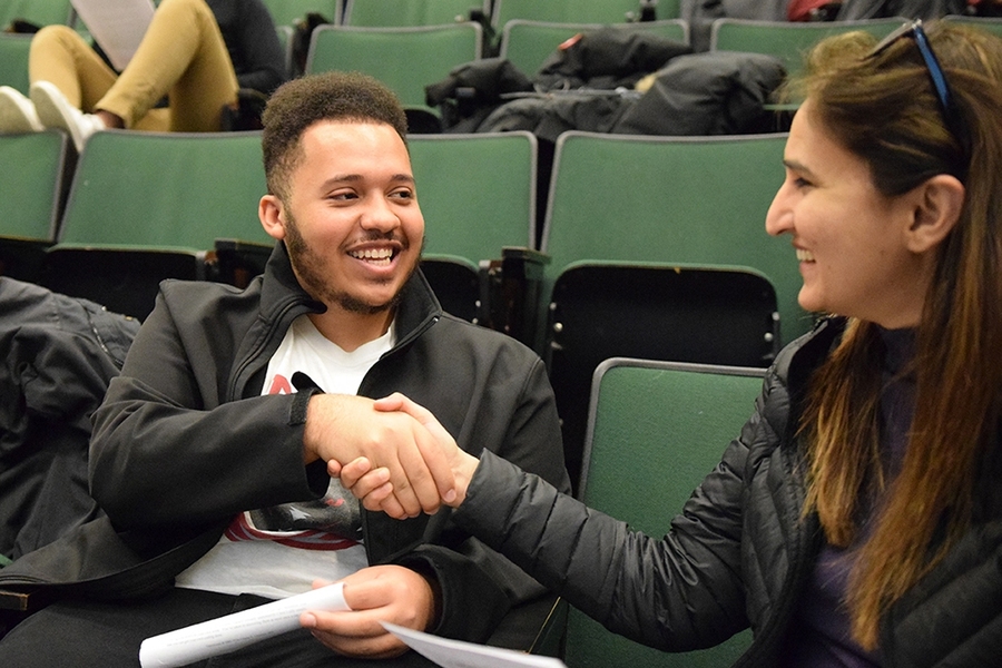 During StartMIT, freshman Jason Seibel and MIT Sloan graduate student Sadia Khuram resolve a role-play conflict negotiation — amicably.