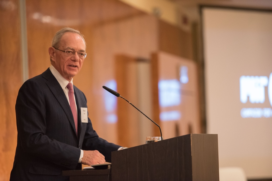 In his remarks, President L. Rafael Reif described MIT programs like the Independent Activities Period (IAP) and MIT International Science and Technology Initiatives (MISTI) as “creative adventures,” in which students have a chance to put curiosity and knowledge to work in solving real-world problems.