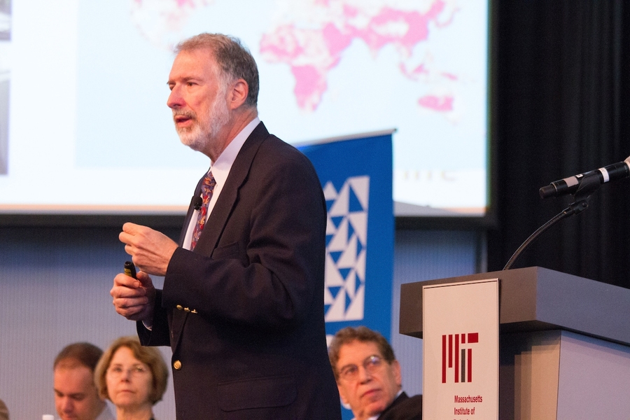 Glenn Ricart of US Ignite talks about strategies for creating smart and connected communities.