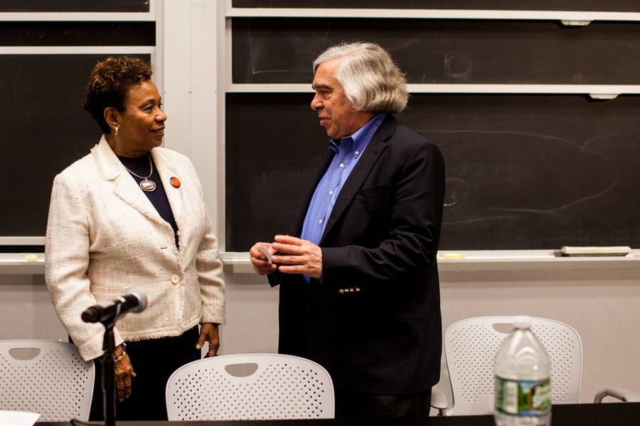 Two leading voices on nuclear issues, U.S. Rep. Barbara Lee and former Secretary of Energy Ernest Moniz, discussed the prospects for disarmament during a day-long conference on “Reducing the Threat of Nuclear War” held on MIT’s campus on May 6.
