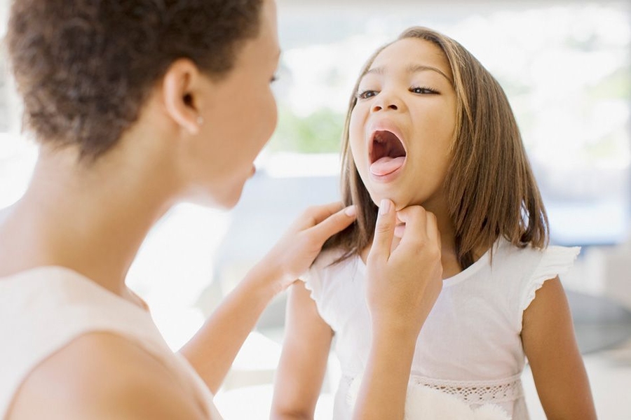 Home strep test could save time and money | MIT News | Massachusetts Institute of Technology Home strep test could save time and money | MIT News | Massachusetts Institute of Technology