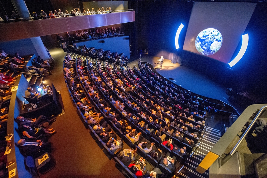 A record crowd in Washington celebrates MIT’s culture of innovation and