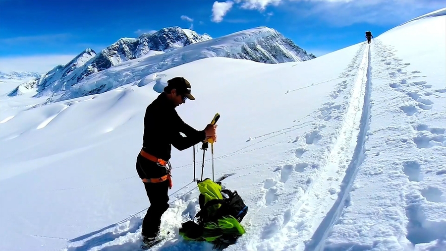 Chris Davenport, a two-time world champion skier and Mountain Hub ambassador and adviser, tests an early version of Mountain Hub, the Avatech SP1, on Mount St. Elias in Alaska.