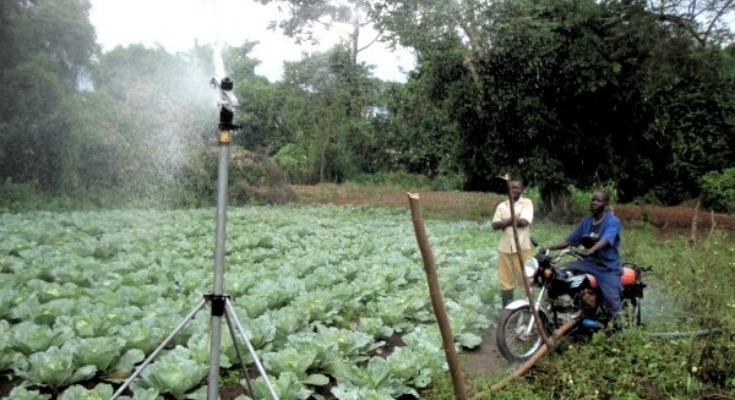The Agriworks Mobile Irrigation System is tested by Agriworks Uganda, a company founded by 2017 D-Lab Scale-Ups Fellow Abraham Salomon. The system is designed and sized to operate at a scale benefiting commercial smallholder farmers in Sub-Saharan Africa.