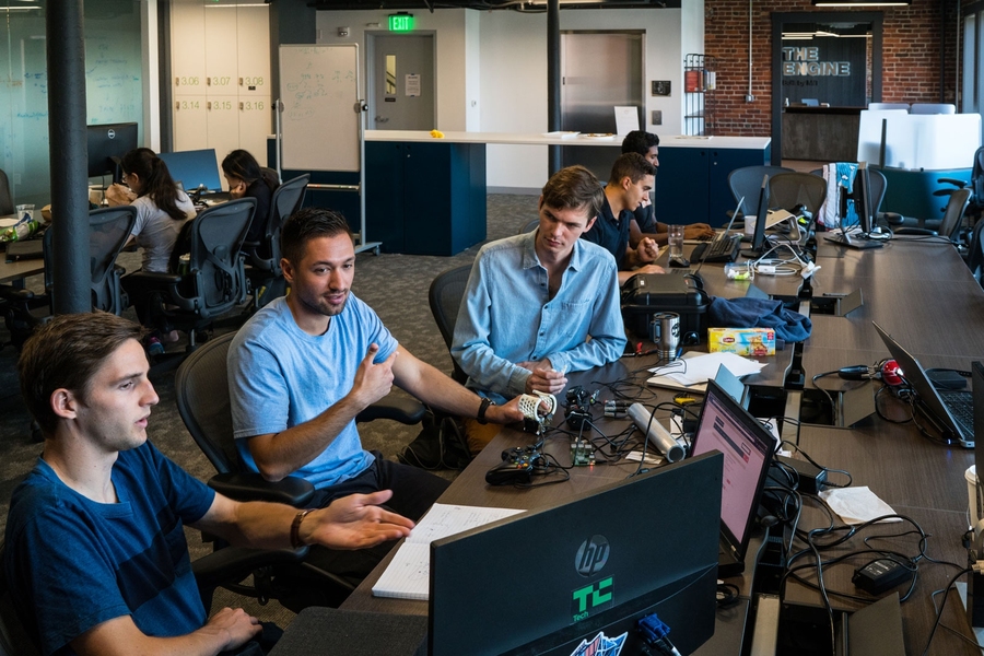 Left to right: From startup Rigrade, Achille Verheyen, Ryan Oldja, and Andrew “Kit” Kennedy are working on a robotic system for scaffold construction and performance of simple scaffold-supported tasks.