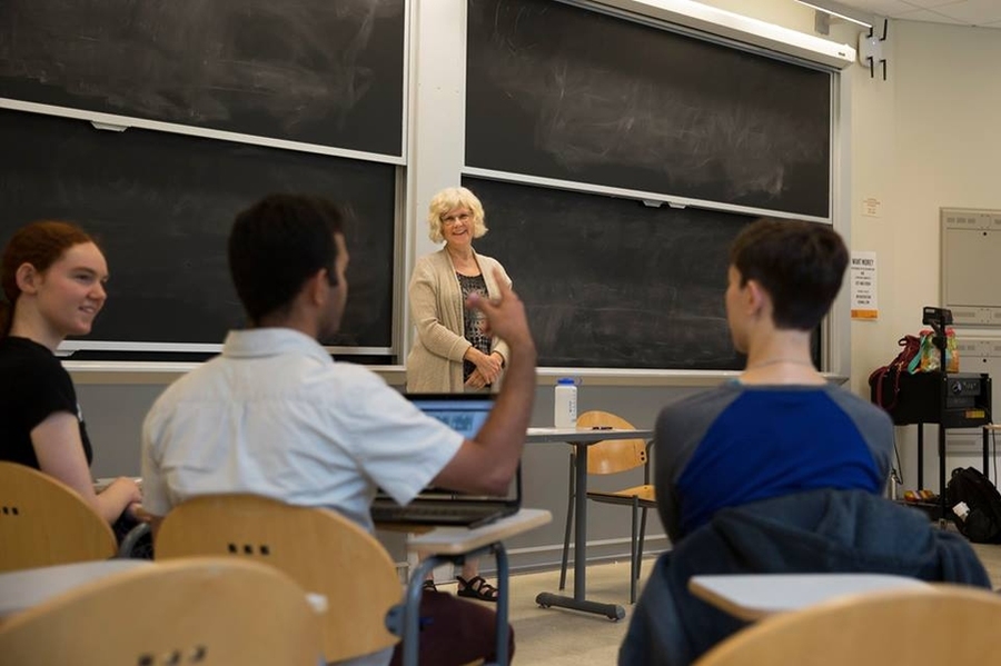 American Sign Language at MIT MIT News Massachusetts Institute of