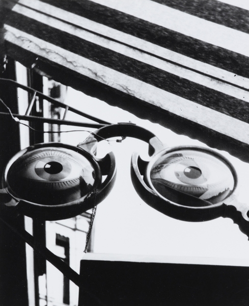György Kepes, Optician, 1937