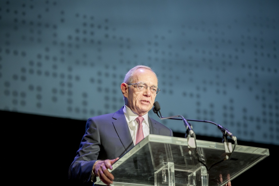 MIT President L. Rafael Reif closed the program with a warm thank you to attendees for adding their energy and commitment to the Better World Campaign. 