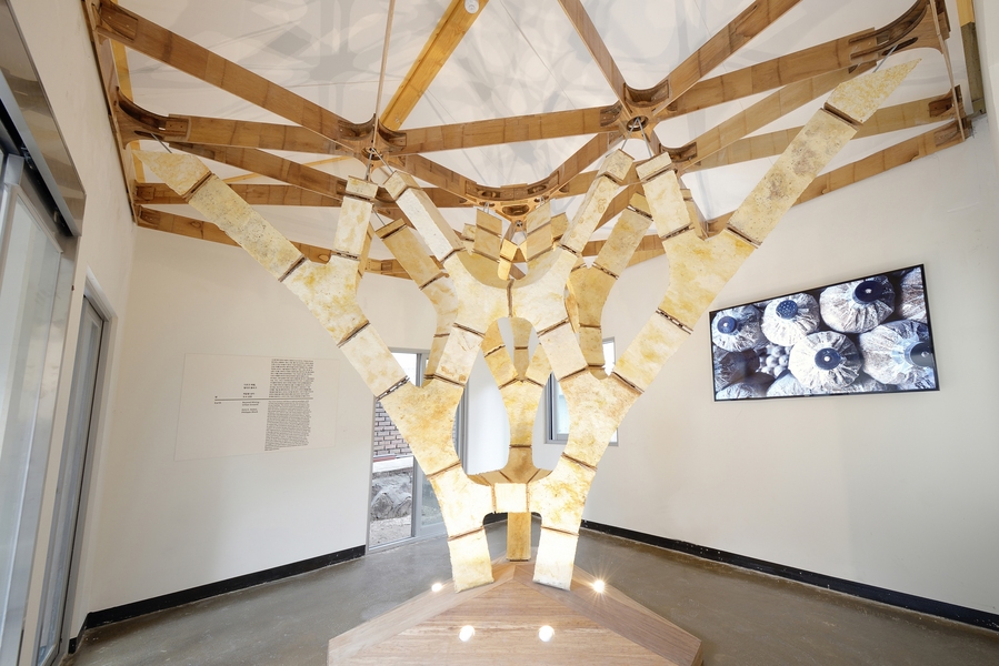 "Beyond Mining" proposes cyclical material design and construction alongside the current capacities of digital design tools.