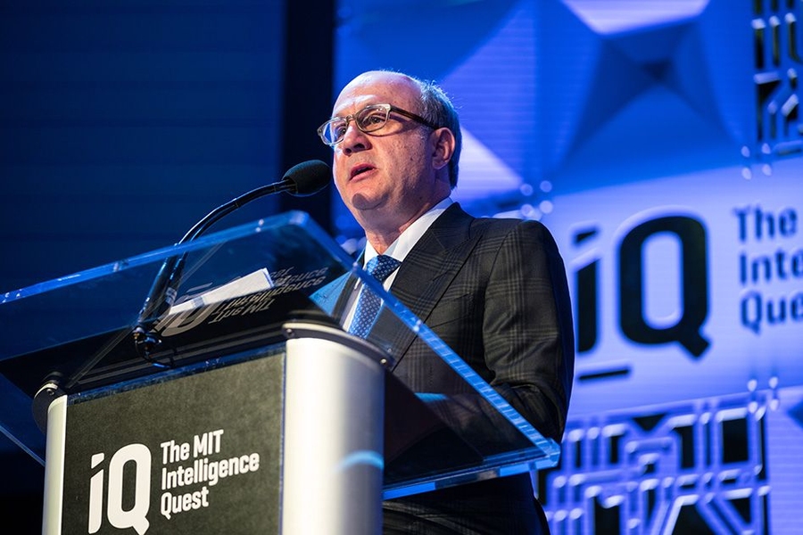 The time is ripe to "crack the code of intelligence" with a combination of neuroscience, cognitive science, and computer science, said MIT alum David Siegel SM '86, PhD '91, a founding advisor to the Intelligence Quest.